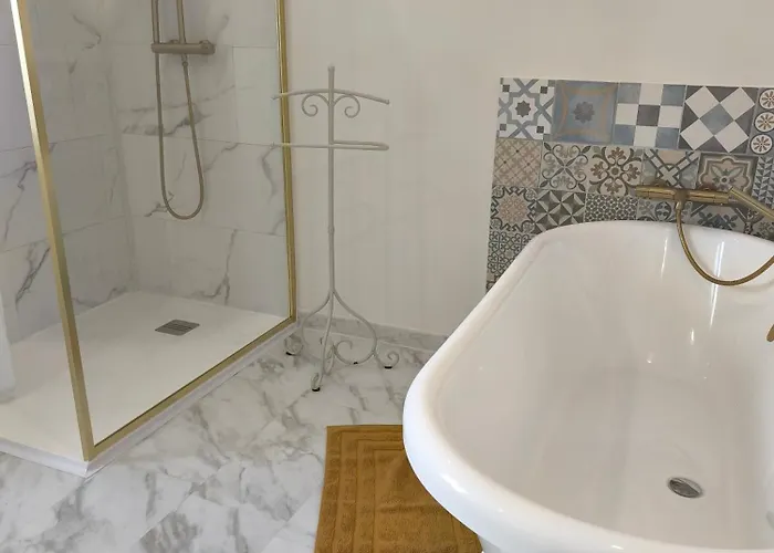 Le Jardin De La Guionie Πανσιόν *